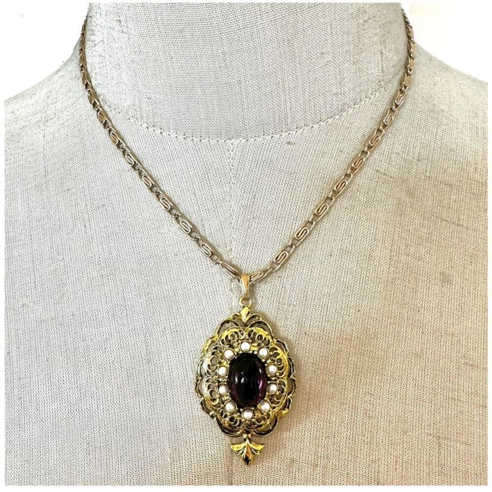 Gold tone faux pearl red Victorian pendant necklace